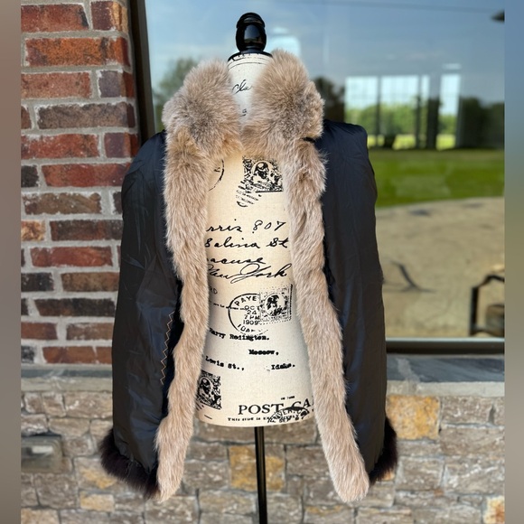 L/XL Black Fox Fur Jacket Puffer Style w/ Amber Fox Trim Real Genuine Fur - Picture 9 of 11